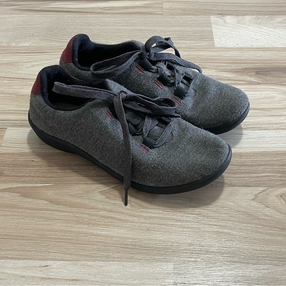 Earth Origins Shoes - Earth Origins in Gray and Red